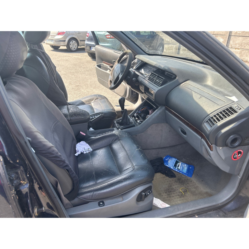 Vitre avant droit RENAULT SAFRANE Photo n°18