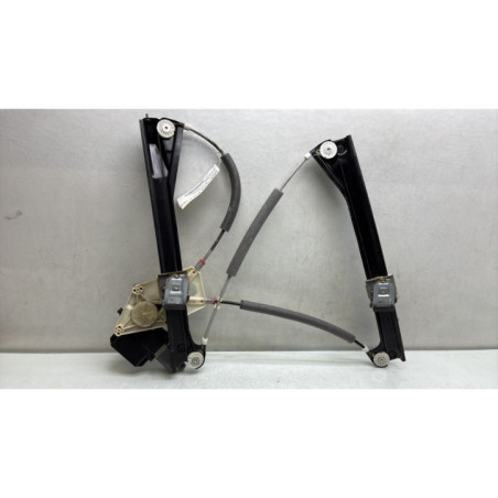 Leve vitre electrique avant droit VOLKSWAGEN POLO 5 Photo n°1