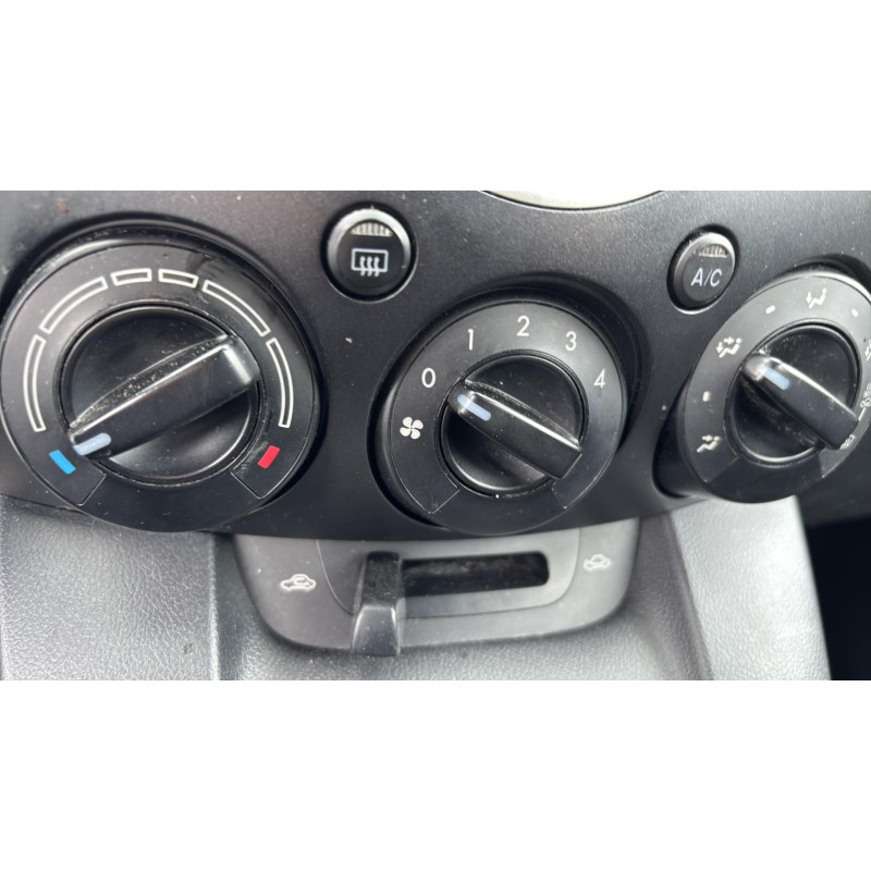 Neiman MAZDA 2 2 Photo n°15