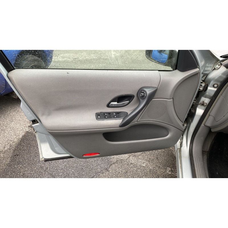 Leve vitre electrique avant gauche RENAULT LAGUNA 2 Photo n°18