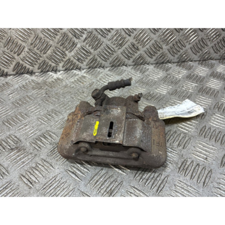 Etrier arriere droit (freinage) TOYOTA RAV4 2 Photo n°1