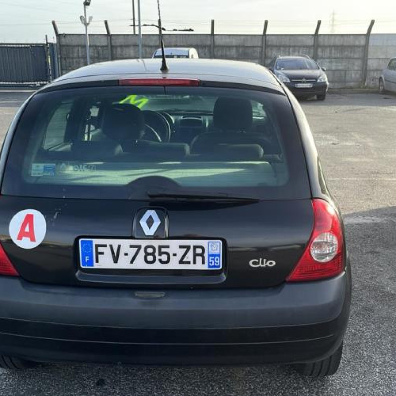 Serrure avant gauche RENAULT CLIO 2 Photo n°8