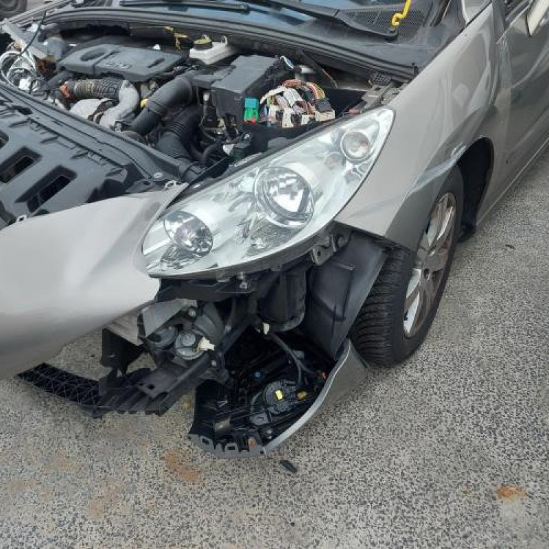 Bloc ABS (freins anti-blocage) PEUGEOT 308 1 Photo n°8