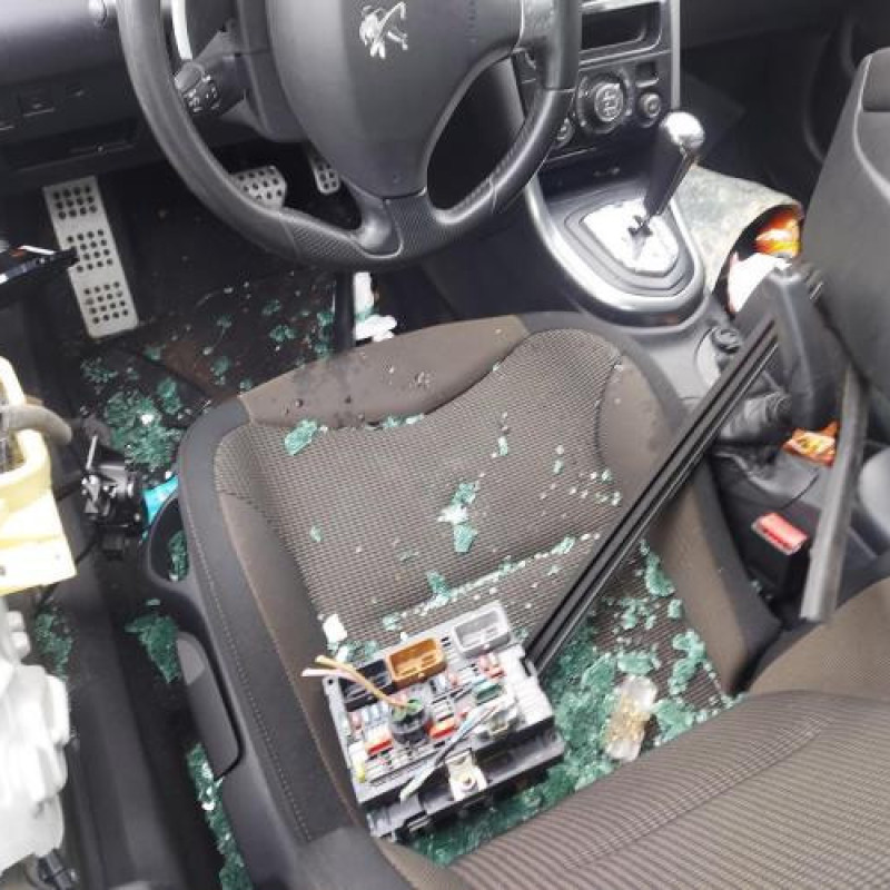 Bloc ABS (freins anti-blocage) PEUGEOT 308 1 Photo n°17