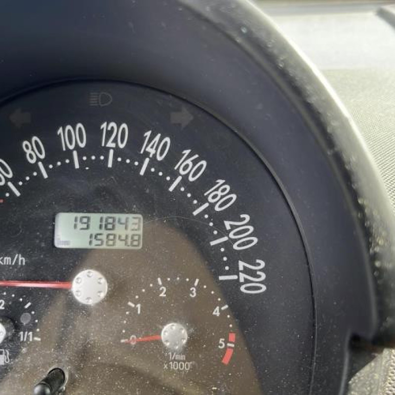 Pretensionneur de ceinture avant droit VOLKSWAGEN NEW BEETLE 1 Photo n°4
