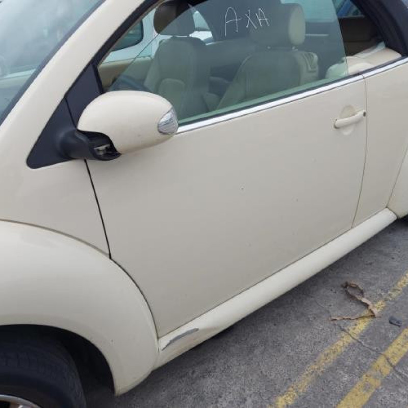 Pretensionneur de ceinture avant droit VOLKSWAGEN NEW BEETLE 1 Photo n°9
