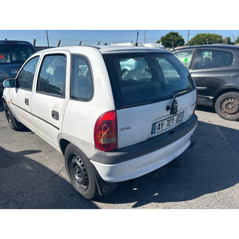 Moteur essuie glace avant OPEL CORSA B Photo n°17