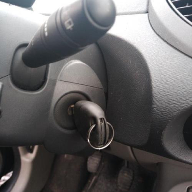 Bras essuie glace arriere RENAULT TWINGO 2 Photo n°13