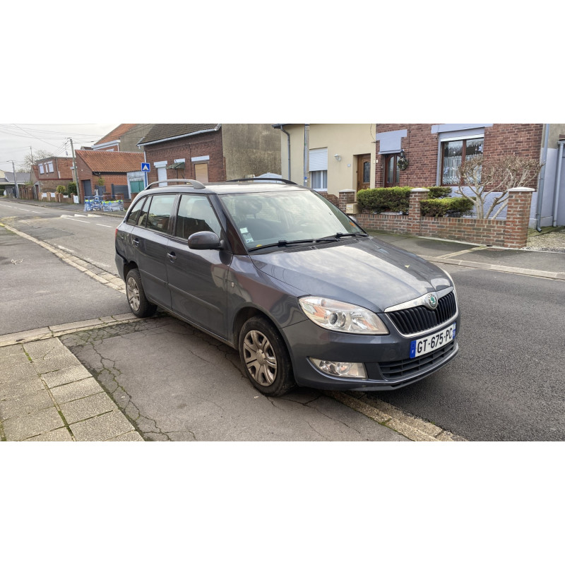 Pare choc avant SKODA FABIA 2 Photo n°7