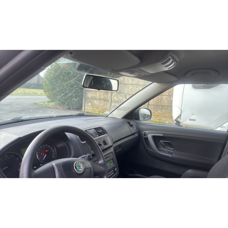 Pare choc avant SKODA FABIA 2 Photo n°20