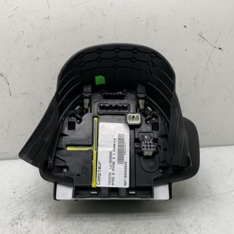 Compteur TOYOTA AYGO 2 Photo n°3