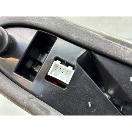 Feu arriere principal gauche (feux) LANCIA DELTA 3