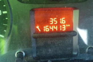 Pretensionneur de ceinture avant droit CITROEN BERLINGO 2
