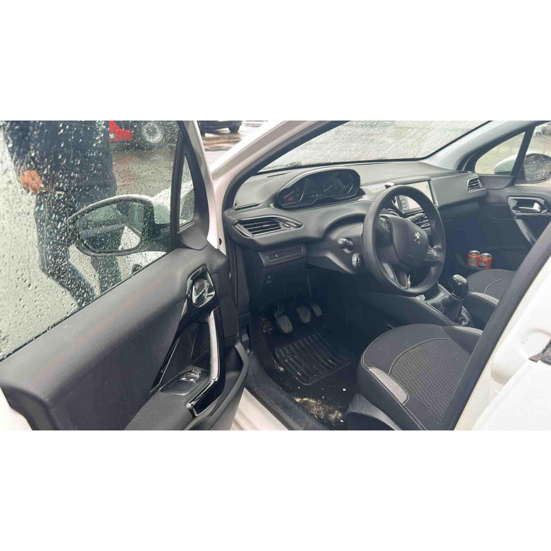 PEUGEOT 208 1 PHASE 2 1.6 BLUE HDI - 8V TURBO Photo n°6