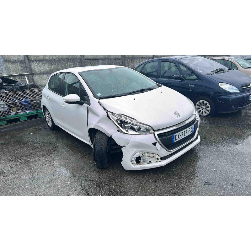 PEUGEOT 208 1 PHASE 2 1.6 BLUE HDI - 8V TURBO Photo n°9