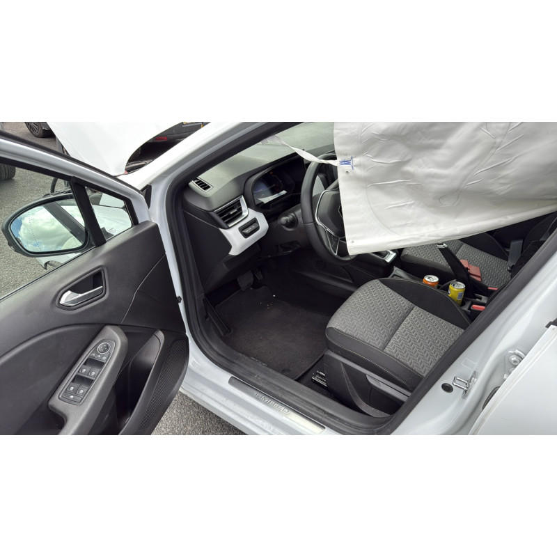 RENAULT CLIO 5 PHASE 1 1.6i - 16V SCE 145 E-TECH Photo n°13
