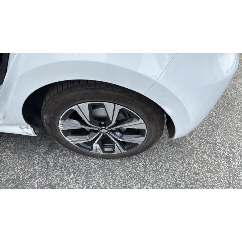 RENAULT CLIO 5 PHASE 1 1.6i - 16V SCE 145 E-TECH Photo n°15