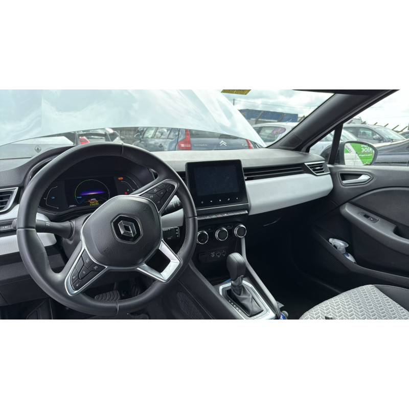 RENAULT CLIO 5 PHASE 1 1.6i - 16V SCE 145 E-TECH Photo n°16