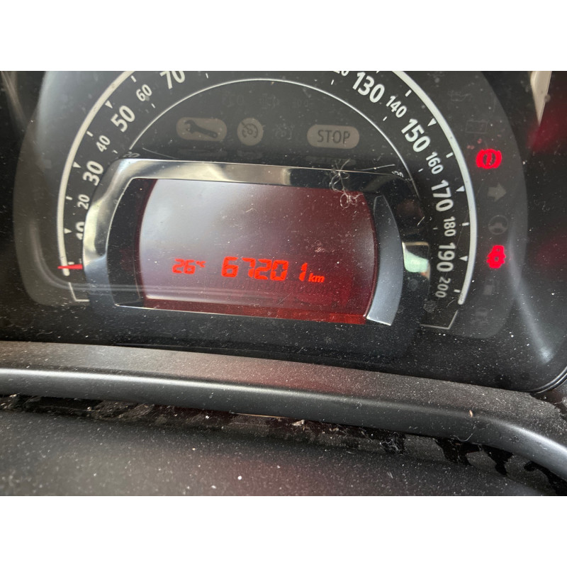 RENAULT TWINGO 3 PHASE 1 1.0i - 12V SCE 65 Photo n°12