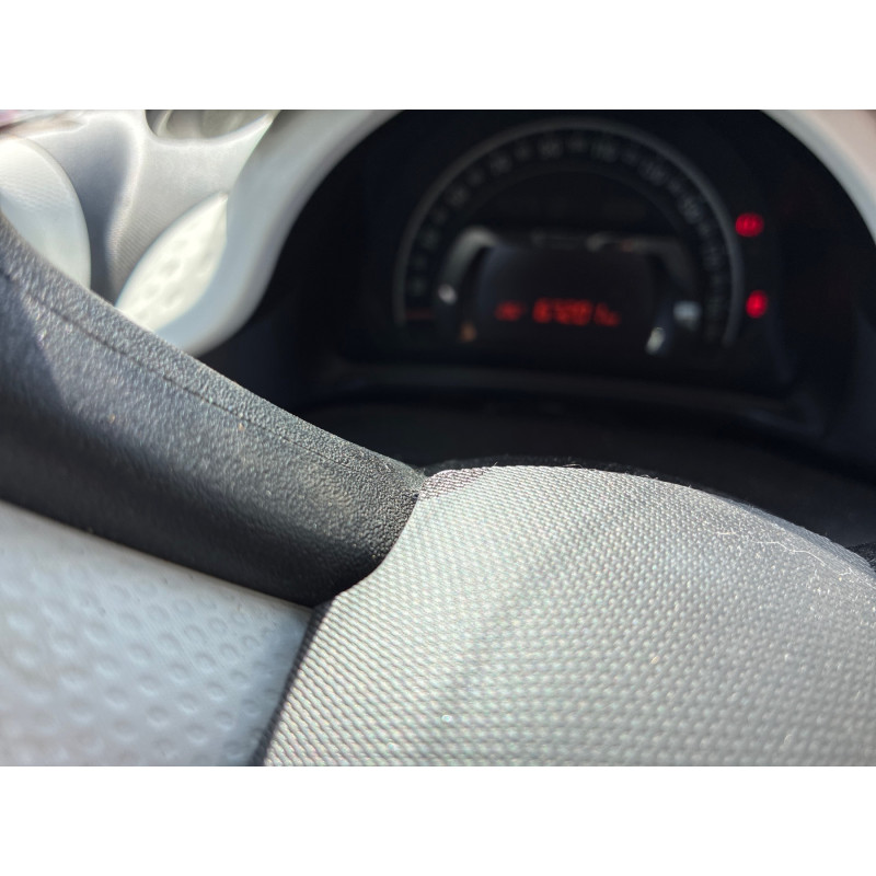RENAULT TWINGO 3 PHASE 1 1.0i - 12V SCE 65 Photo n°15