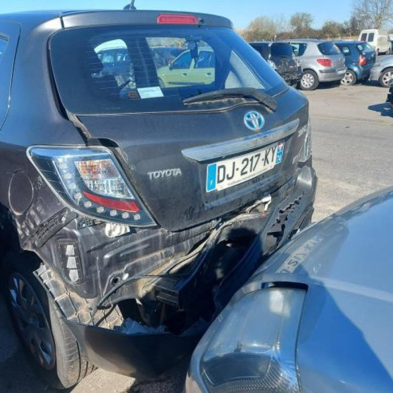 Pedalier de frein TOYOTA YARIS 3 Photo n°9