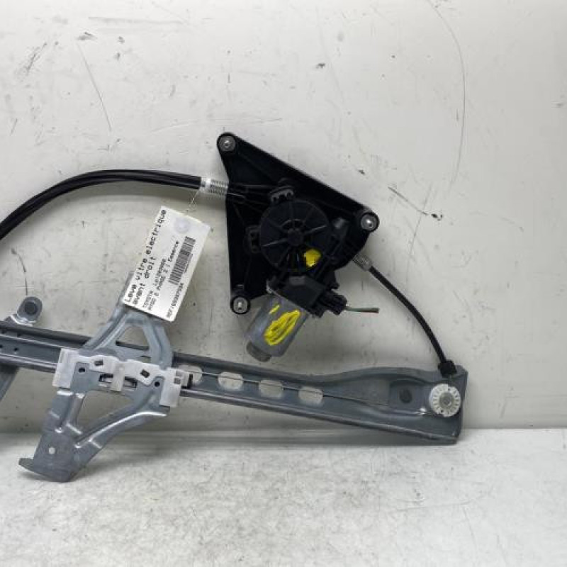 Leve vitre electrique avant droit TOYOTA AYGO 2 Photo n°2