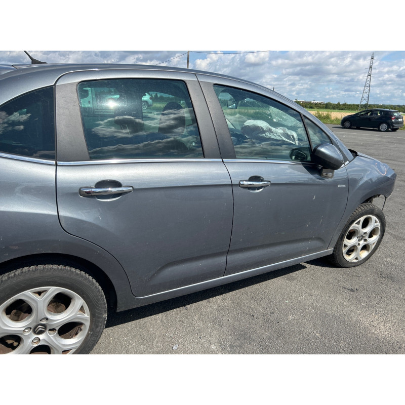 Pare choc arriere CITROEN C3 2 Photo n°17