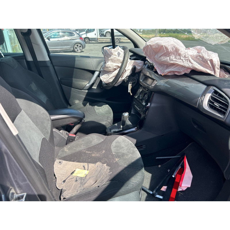 Renfort pare choc arriere (traverse) CITROEN C3 2 Photo n°17