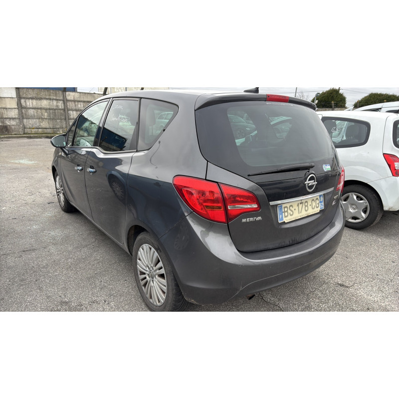 Boite a gants OPEL MERIVA B Photo n°12