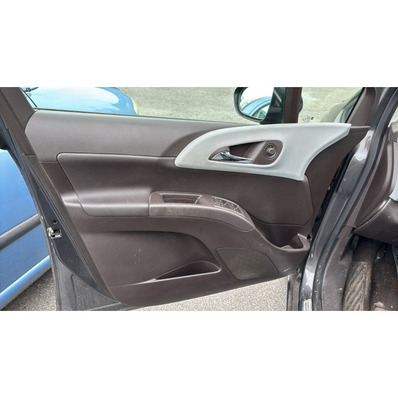 Boite a gants OPEL MERIVA B Photo n°17