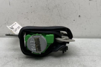 Pretensionneur de ceinture avant droit TOYOTA VERSO Photo n°1