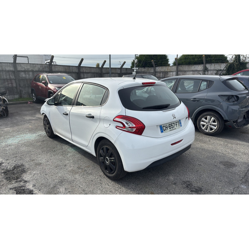 Poignee porte arriere gauche PEUGEOT 208 1 Photo n°10
