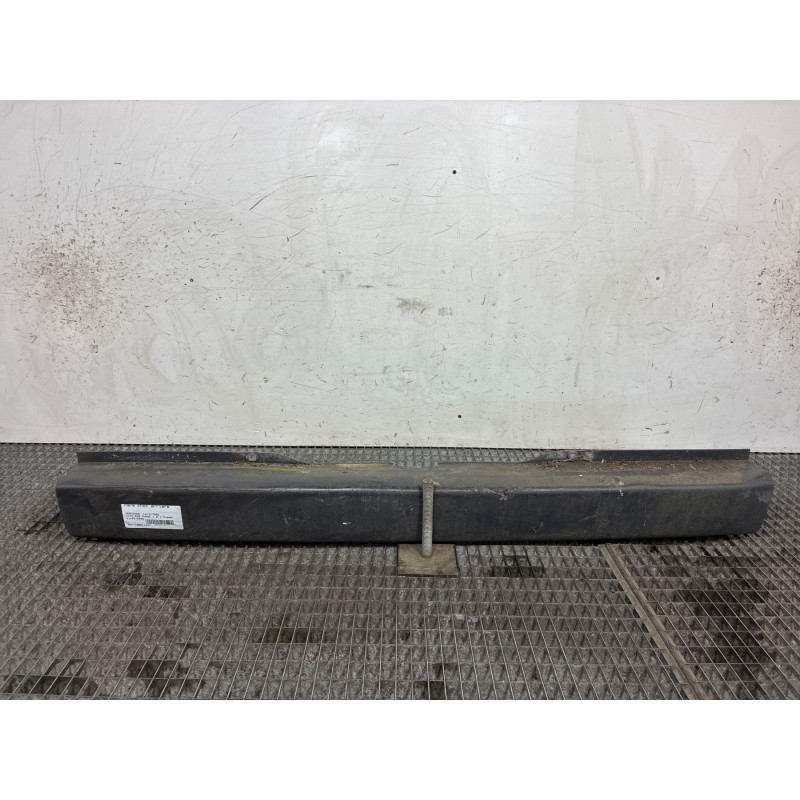 Pare choc arriere MERCEDES VITO 639 Photo n°3