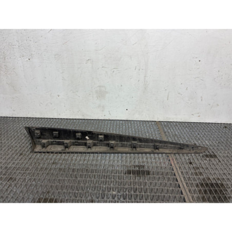 Baguette de porte avant gauche RENAULT CLIO 4 Photo n°1
