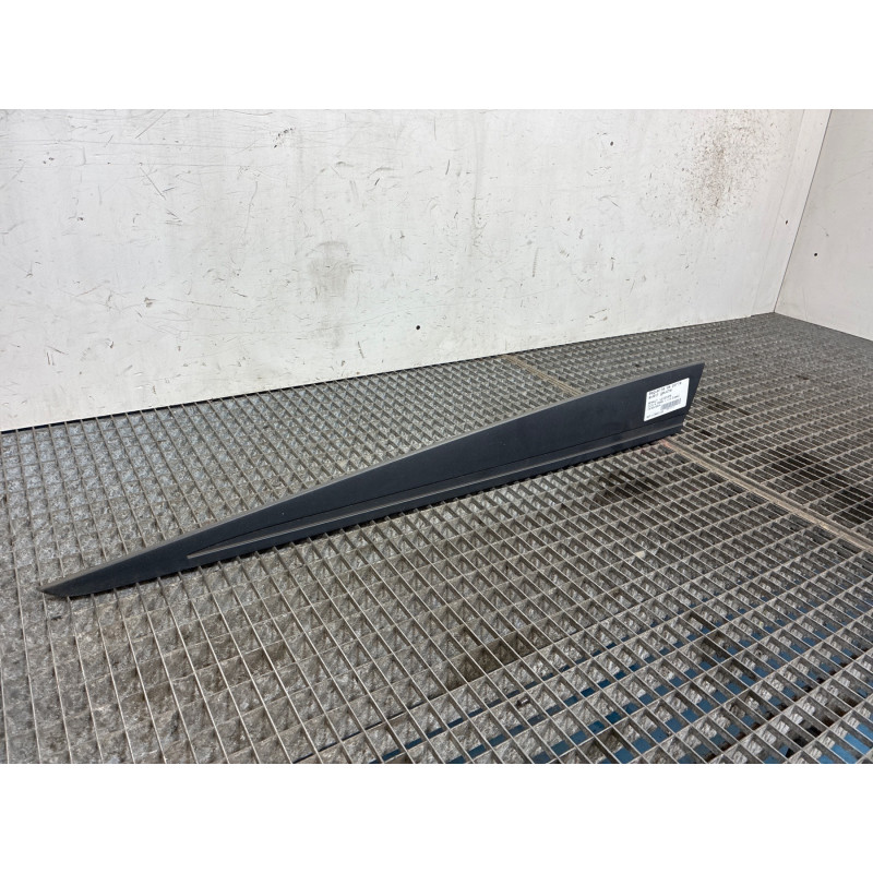 Baguette de porte avant gauche RENAULT CLIO 4 Photo n°3