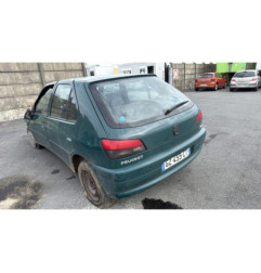 Baguette de porte avant droite PEUGEOT 306
