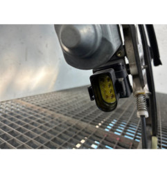 Leve vitre electrique avant droit AUDI A6 2 Photo n°1