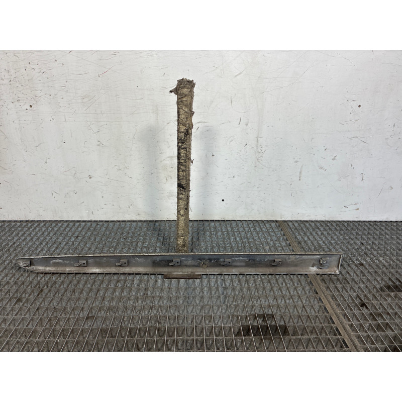 Baguette de porte avant droite RENAULT MODUS Photo n°3
