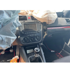 Baguette d'aile arrière gauche VOLKSWAGEN GOLF 5