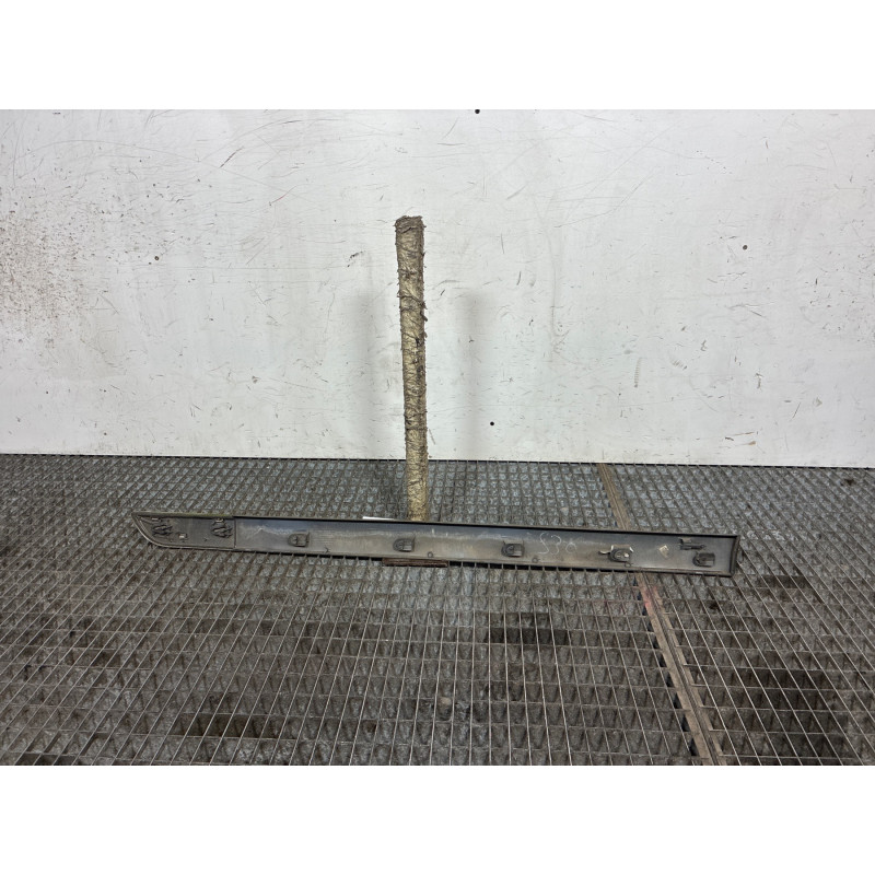 Baguette de porte avant droite RENAULT GRAND SCENIC 2 Photo n°3