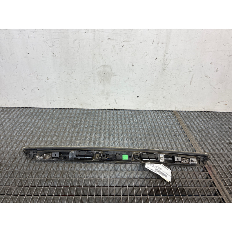 Baguette de coffre MERCEDES CLASSE B 245 Photo n°2