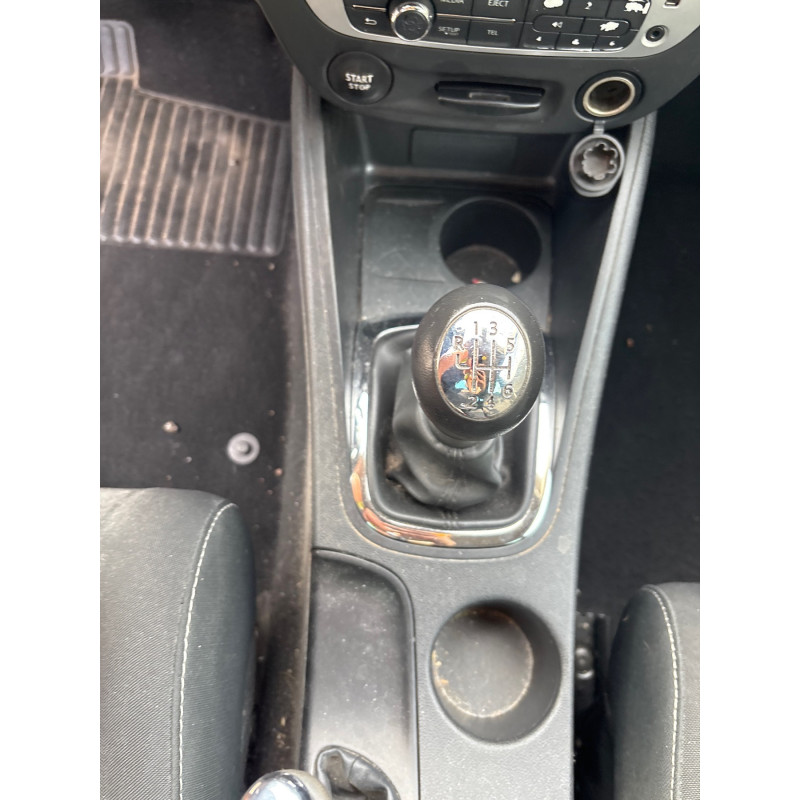 Support de pare chocs arriere RENAULT MEGANE 3 Photo n°4