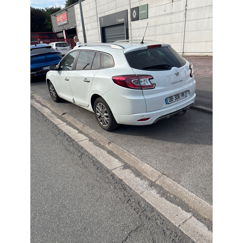 Support de pare chocs arriere RENAULT MEGANE 3 Photo n°13