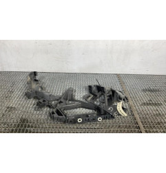 Support de pare chocs arriere PEUGEOT 5008 2