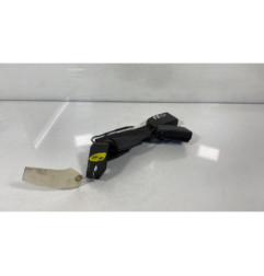 Attache ceinture arriere gauche NISSAN QASHQAI 1
