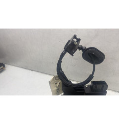 Serrure avant droit FORD FIESTA 5