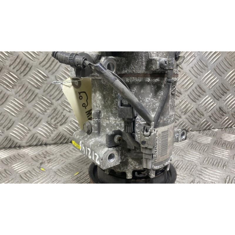 Compresseur clim RENAULT CLIO 4 Photo n°2