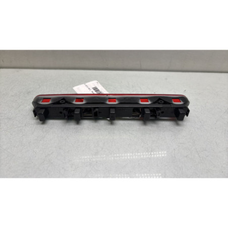 Feu arriere stop central CITROEN SAXO