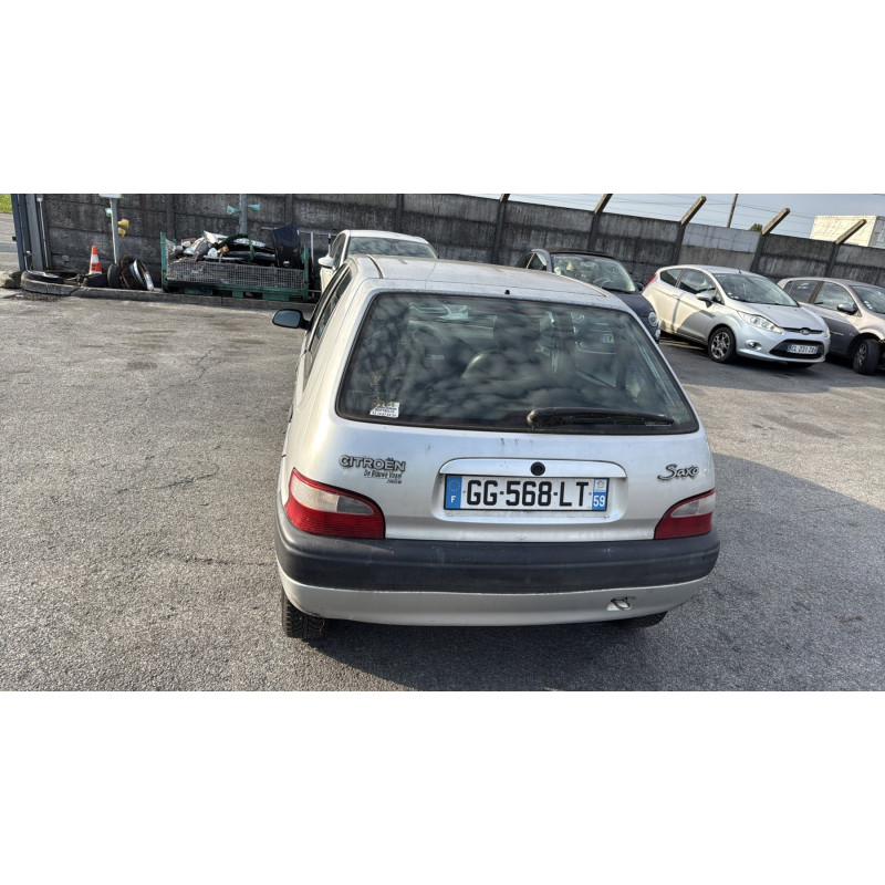 Feu arriere stop central CITROEN SAXO Photo n°10