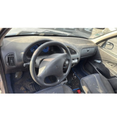 Feu arriere stop central CITROEN SAXO